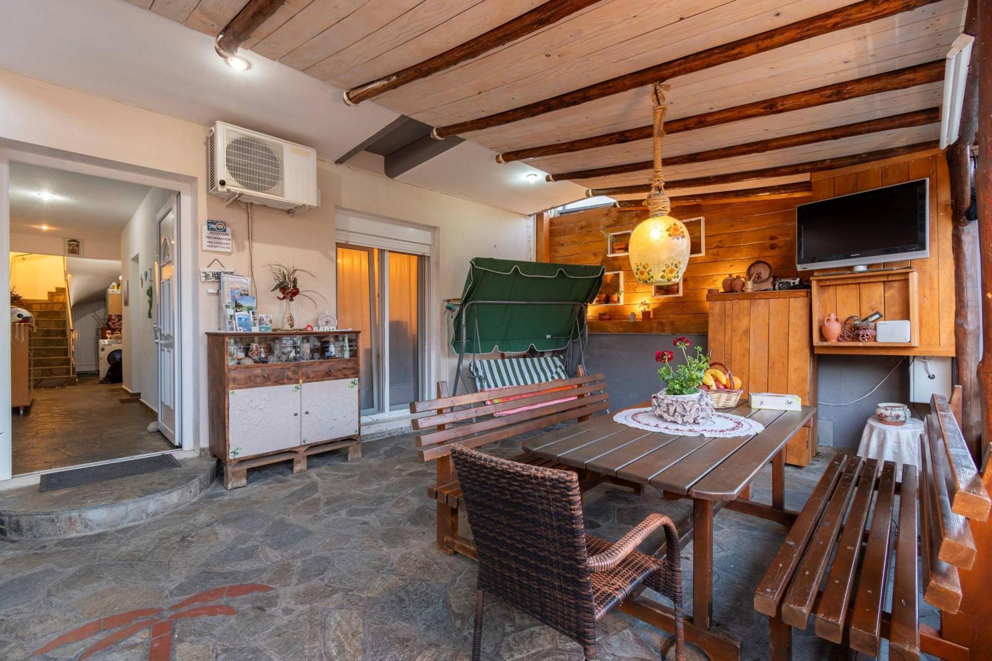 Apartament House Niki Sarti Zewnętrze zdjęcie