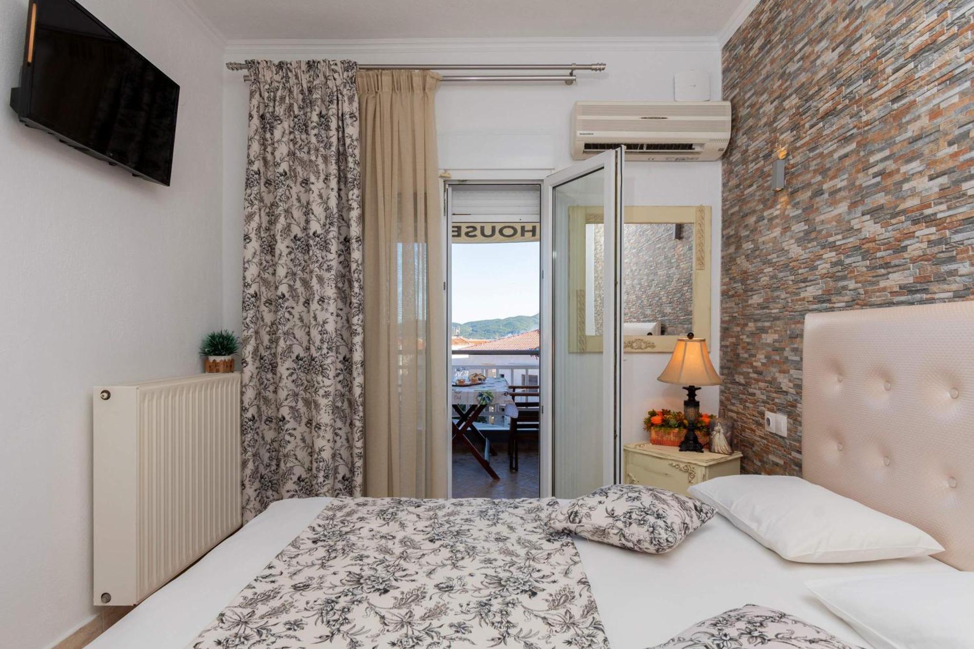 Apartament House Niki Sarti Zewnętrze zdjęcie