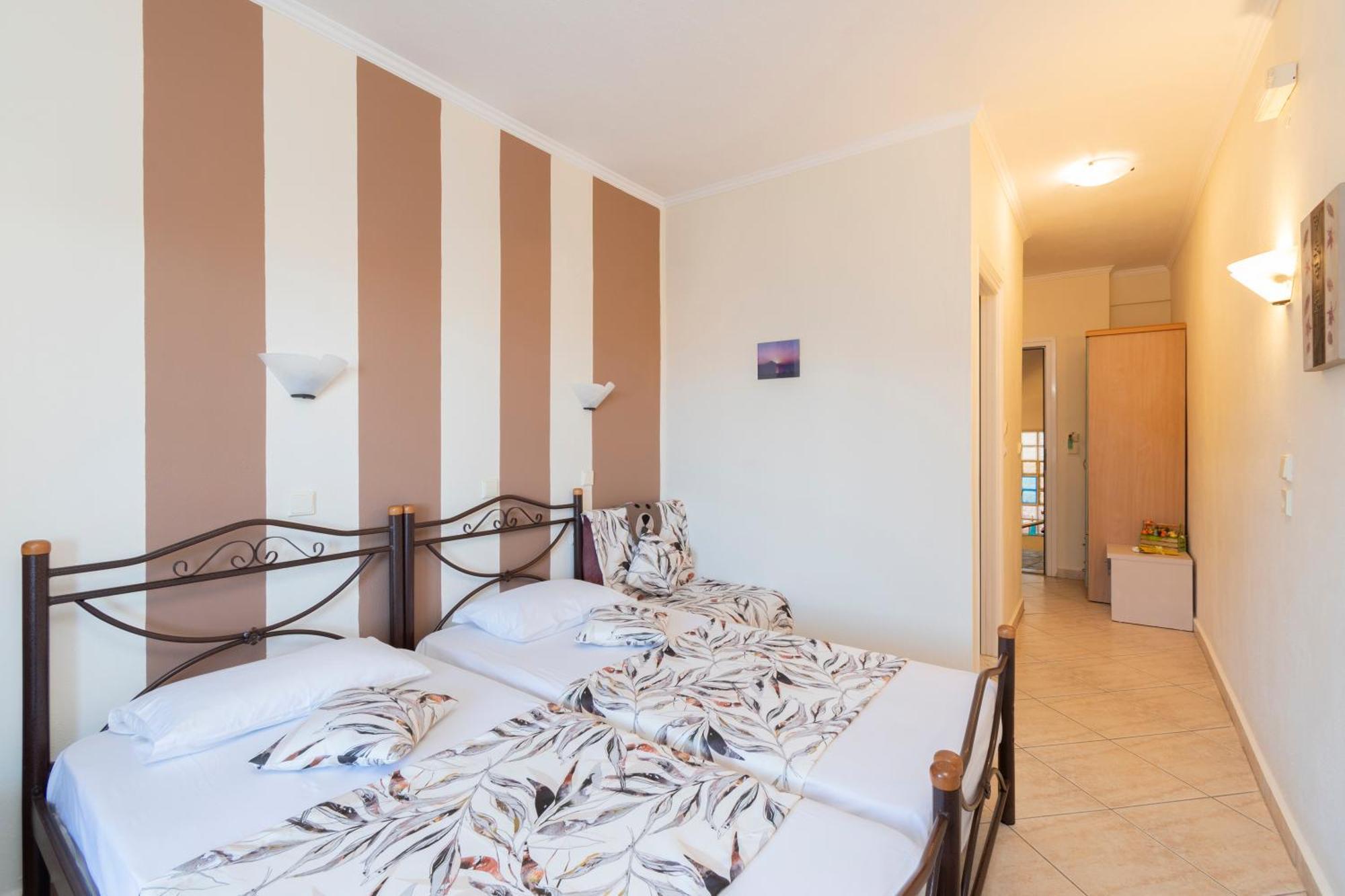 Apartament House Niki Sarti Zewnętrze zdjęcie