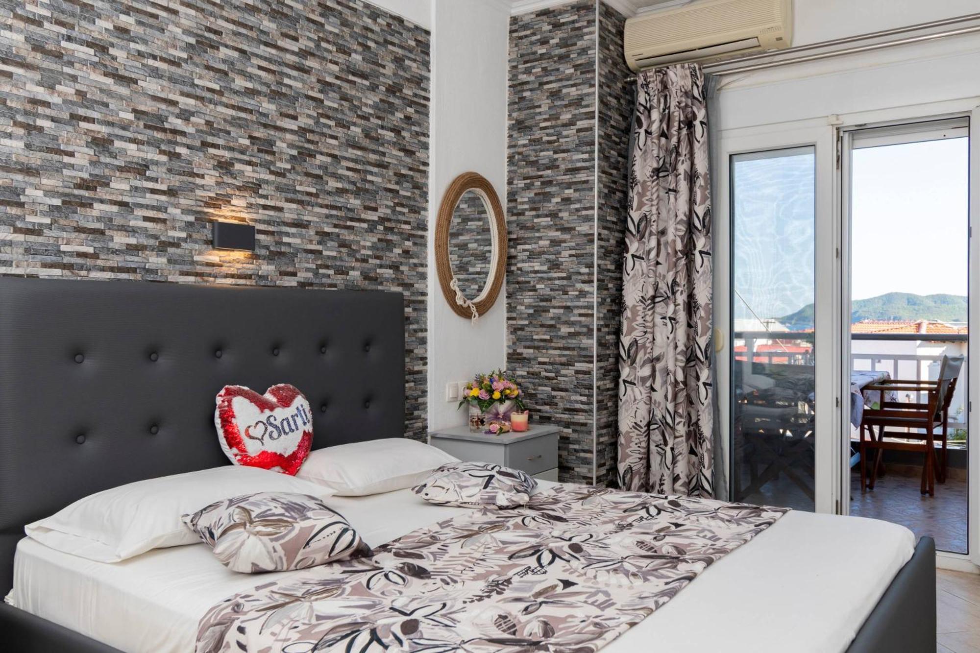 Apartament House Niki Sarti Zewnętrze zdjęcie