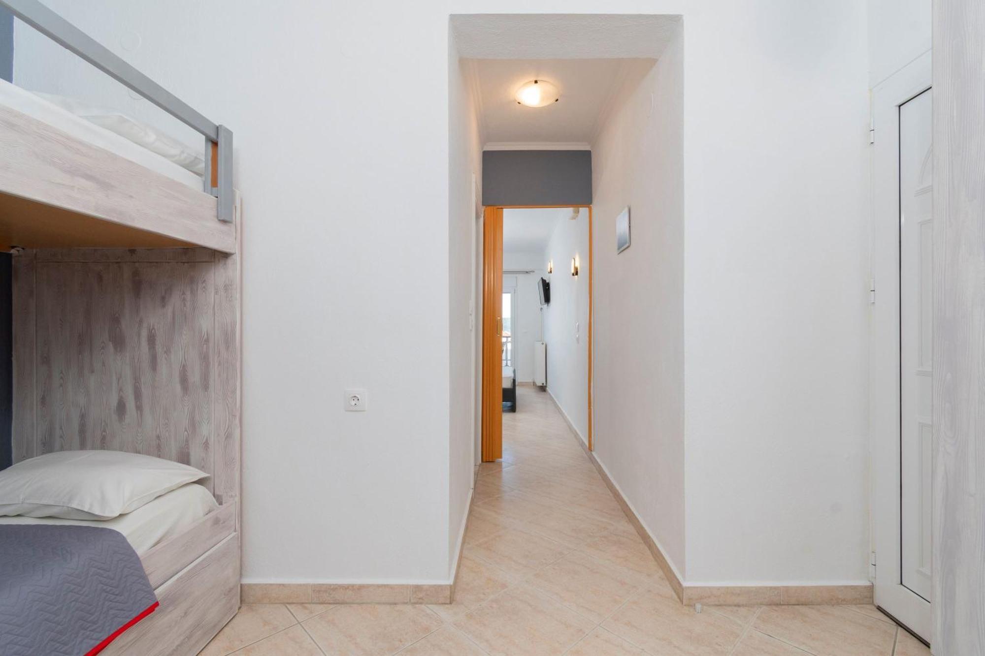 Apartament House Niki Sarti Zewnętrze zdjęcie